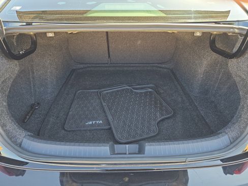 Used 2019 Volkswagen Jetta S image 12