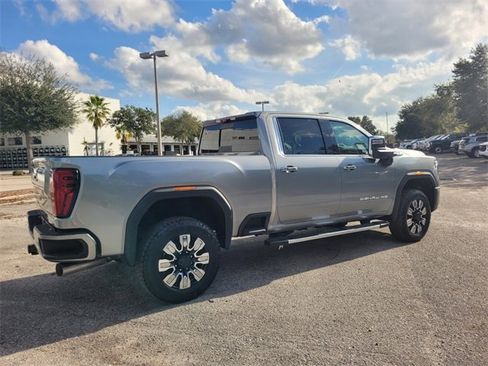 New 2026 GMC Sierra 2500 Denali w/ Denali Reserve Package image 13