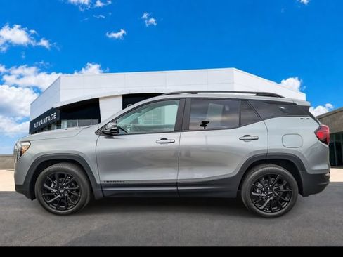 Used 2023 GMC Terrain SLE w/ Driver Convenience Package AWD/4WD image 7