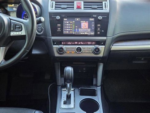 Used 2017 Subaru Outback 2.5i Limited image 16