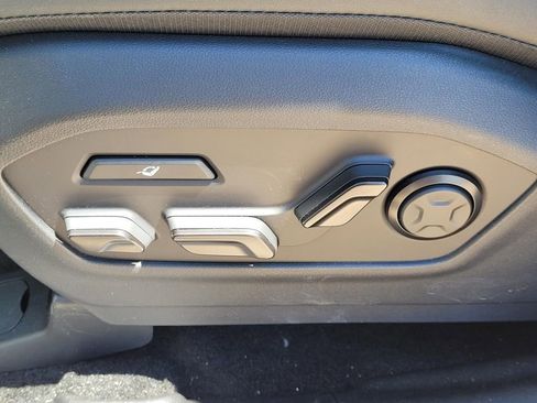 Certified 2025 Hyundai Santa Fe Calligraphy image 12