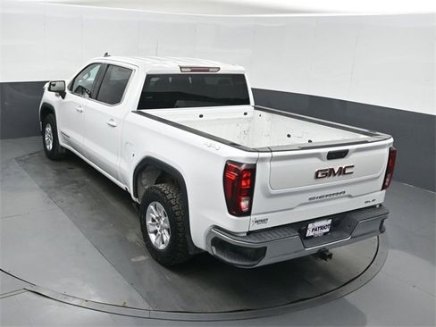 Used 2023 GMC Sierra 1500 SLE image 32