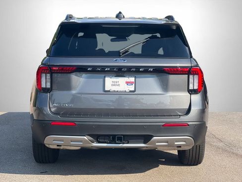 New 2026 Ford Explorer Active w/ Active Comfort Package RWD image 22