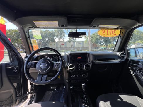 Used 2018 Jeep Wrangler Unlimited Sport S image 16