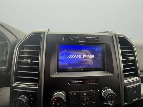 Used 2018 Ford F150 XLT image 12