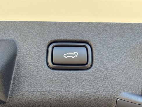 New 2026 Kia Sportage EX image 13