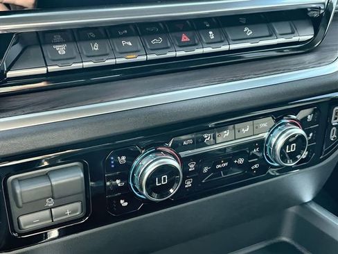 New 2026 GMC Sierra 2500 SLT w/ SLT Premium Package image 18