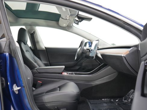 Used 2019 Tesla Model 3 Long Range AWD/4WD image 11