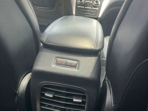 Used 2019 Lincoln MKC Select w/ Select Plus Package image 18