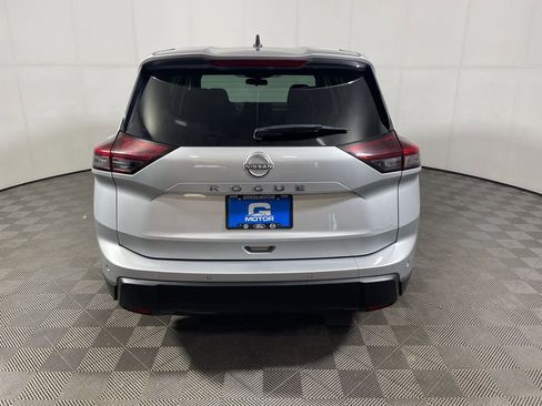Used 2024 Nissan Rogue S FWD image 6