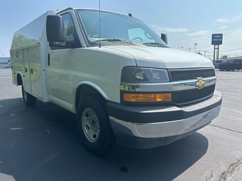 New 2025 Chevrolet Express 3500 w/ Power Convenience Package RWD image 1