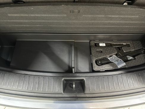 Used 2024 Kia Sorento S image 39