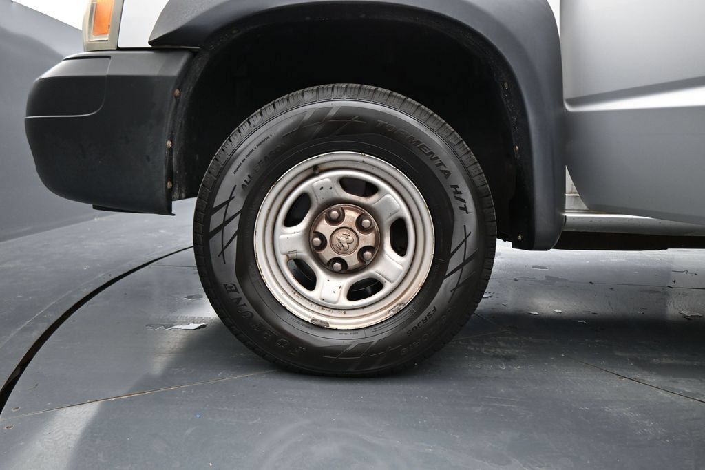 Used 2005 Dodge Dakota ST RWD image 24