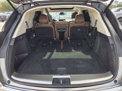 Used 2022 Acura MDX SH-AWD w/ Advance Package image 16