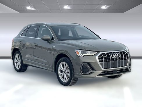 Used 2025 Audi Q3 2.0T Premium Plus w/ Premium Plus Package image 7