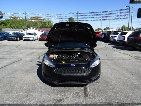 Used 2018 Ford Focus SE FWD image 28