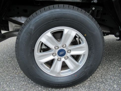 Used 2019 Ford F150 XLT w/ Equipment Group 301A Mid AWD/4WD image 8