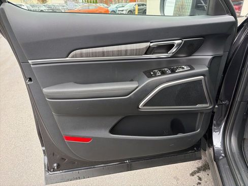 New 2025 Kia Telluride EX image 30