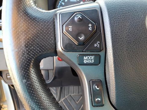 Used 2019 Toyota Tacoma TRD Off-Road image 19