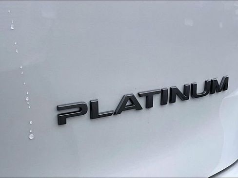 New 2026 Nissan Armada Platinum image 15