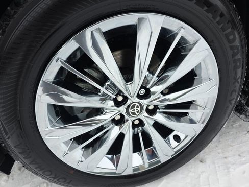 Used 2024 Toyota Grand Highlander Platinum image 12