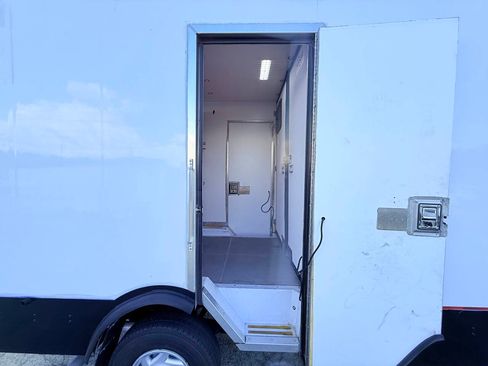 Used 2024 Ford E-350 and Econoline 350 Super Duty w/ Power Windows & Locks Group RWD image 6