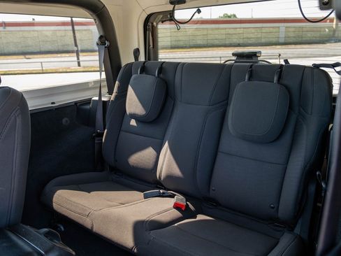 Used 2020 Jeep Wrangler Sport image 14