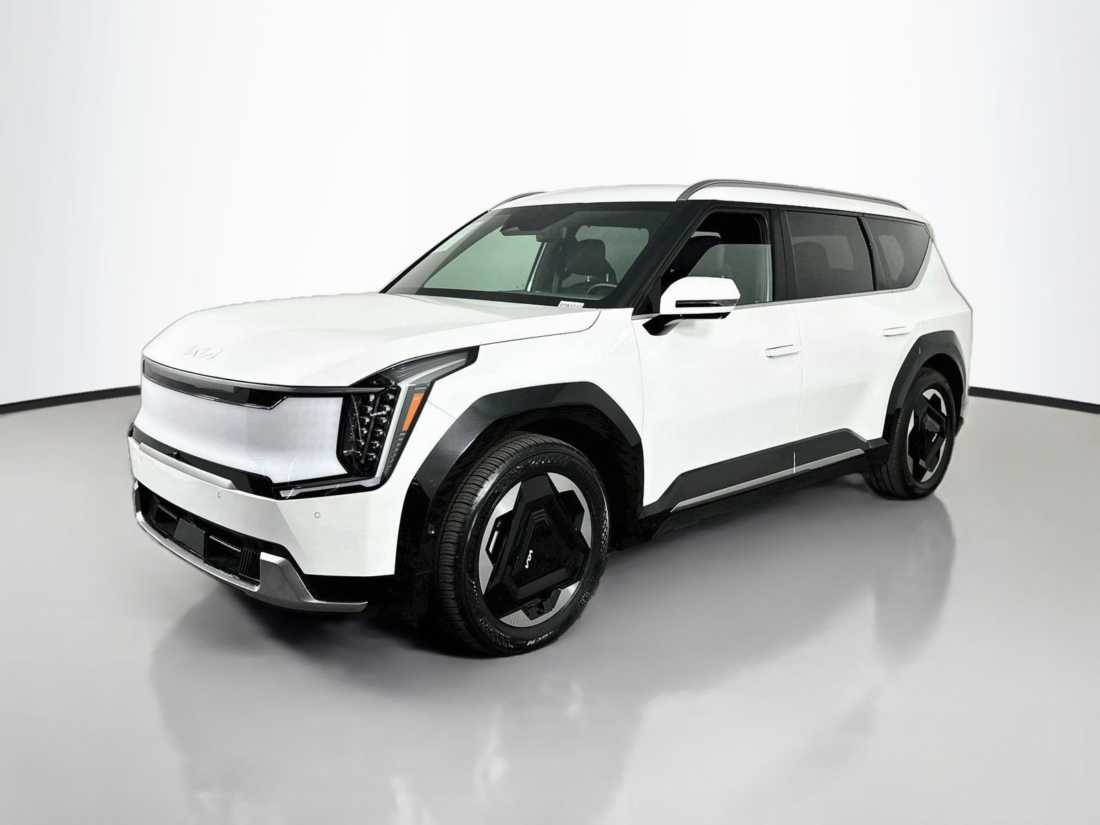 Used 2024 Kia EV9 Land w/ Towing Package AWD/4WD image 3