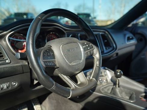 Used 2019 Dodge Challenger SRT Hellcat w/ Laguna Leather Package image 21