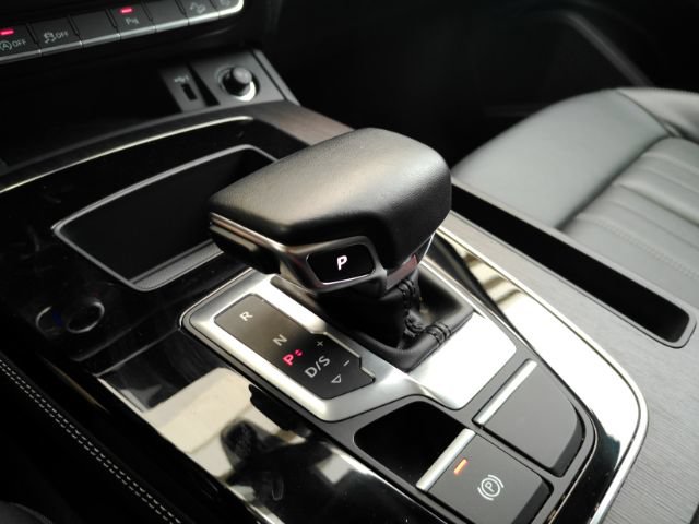 Used 2023 Audi Q5 2.0T Premium Plus w/ Premium Plus Package AWD/4WD image 48
