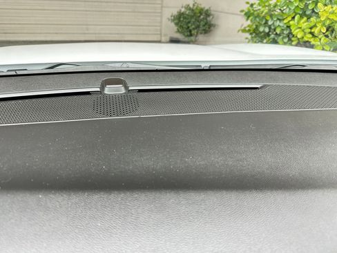 Used 2025 Chevrolet Equinox LT image 18