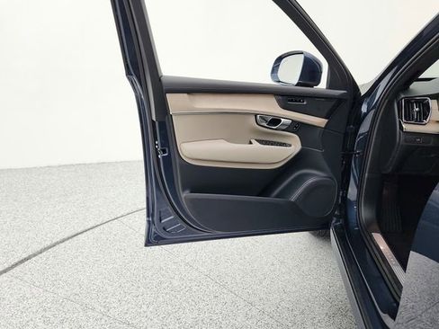 New 2026 Volvo XC90 B6 Plus w/ Protection Package image 27