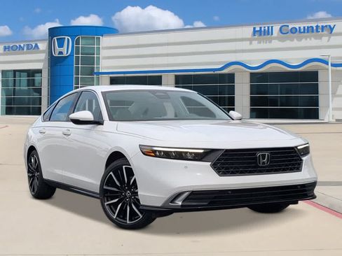 New 2026 Honda Accord Touring image 7