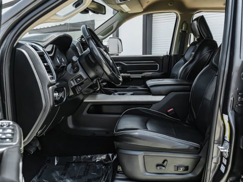 Used 2019 RAM 3500 Laramie AWD/4WD image 3