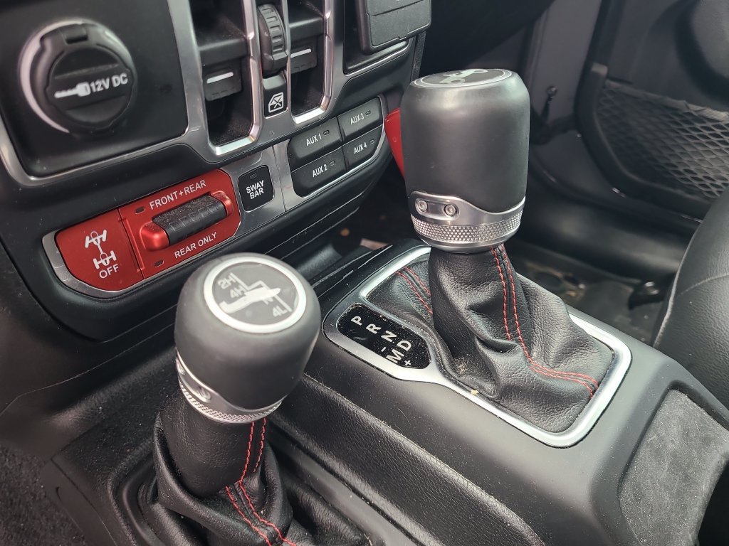 Used 2018 Jeep Wrangler Unlimited Rubicon AWD/4WD image 25
