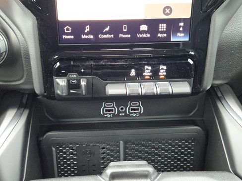 New 2026 RAM 1500 Laramie w/ Laramie Preferred Package image 17