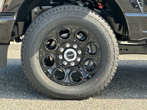 New 2026 Ford F250 XLT w/ XLT Premium Package AWD/4WD image 24