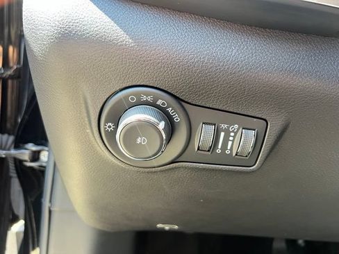 Used 2024 Jeep Compass Limited w/ High Altitude Package AWD/4WD image 22
