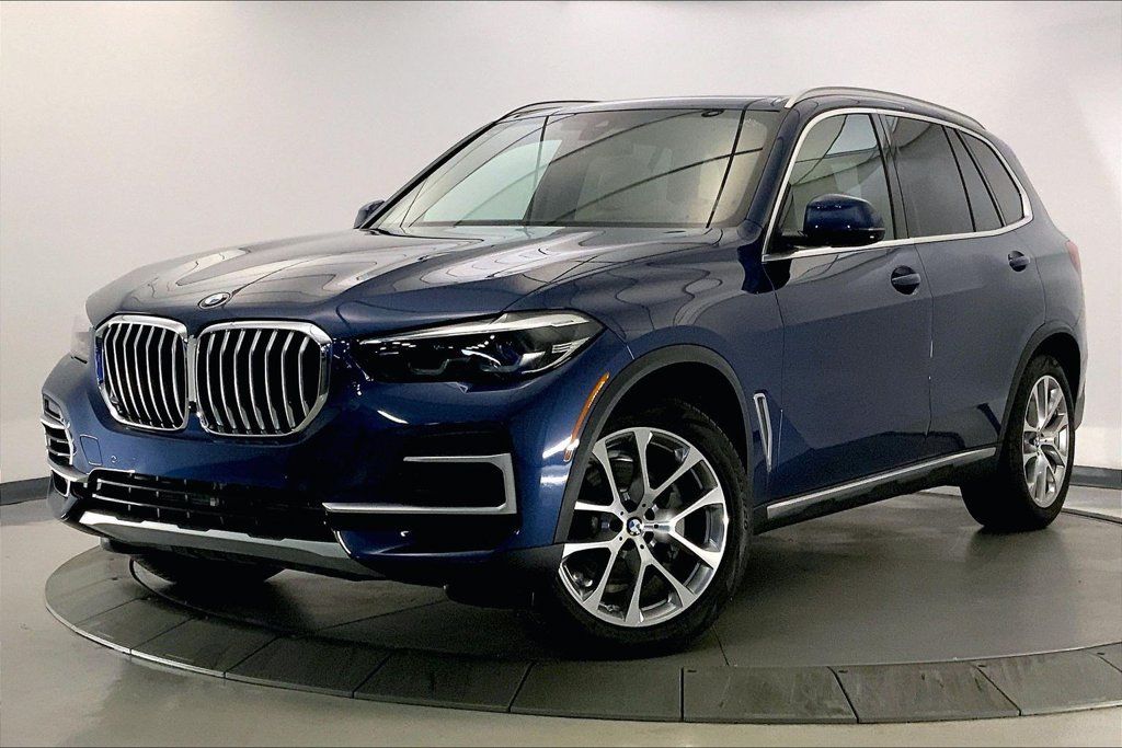 Used 2022 BMW X5 xDrive40i w/ Premium Package AWD/4WD image 11