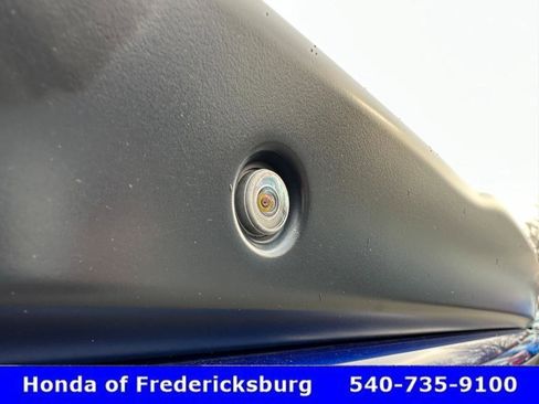 Used 2021 Dodge Challenger SXT w/ Blacktop Package image 10