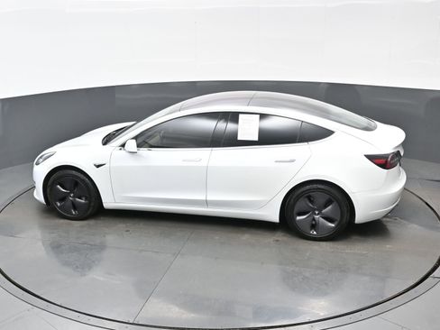 Used 2018 Tesla Model 3 Long Range image 32