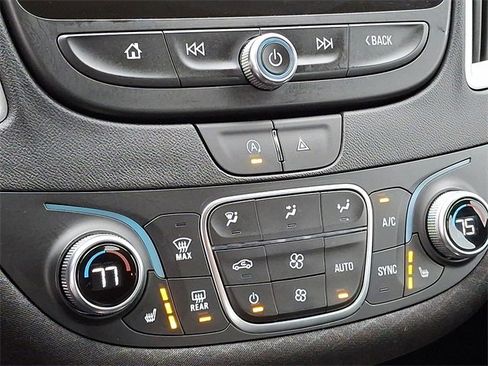 Used 2024 Chevrolet Malibu LT image 12