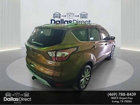 Used 2017 Ford Escape Titanium image 6