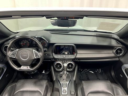 Used 2020 Chevrolet Camaro SS RWD image 19