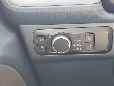 New 2025 Ford Maverick XL image 9