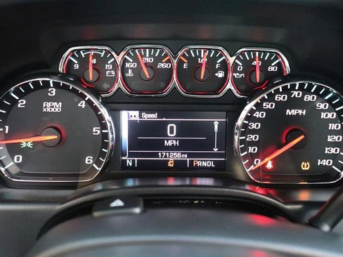 Used 2018 Chevrolet Silverado 1500 LT w/ All Star Edition image 27