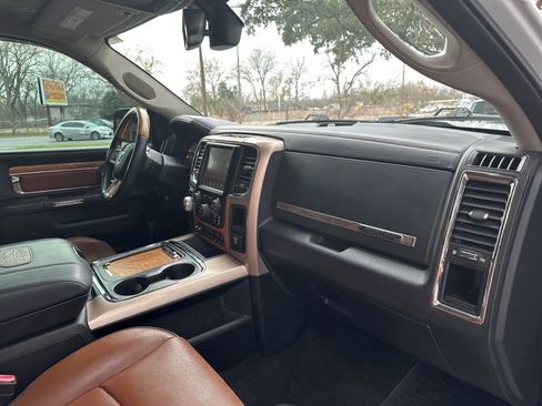 Used 2017 RAM 1500 Laramie Longhorn image 27