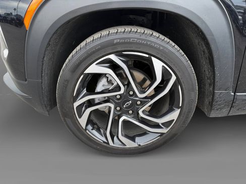 Used 2025 Chevrolet TrailBlazer RS w/ Convenience Package image 9