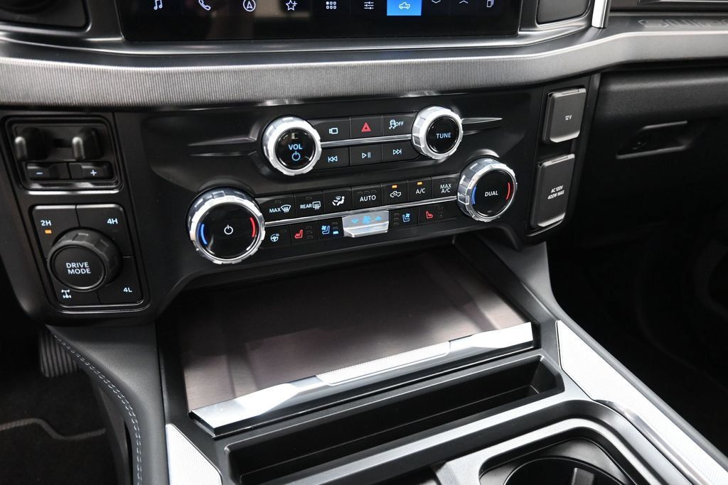 Used 2026 Ford F250 Platinum AWD/4WD image 4