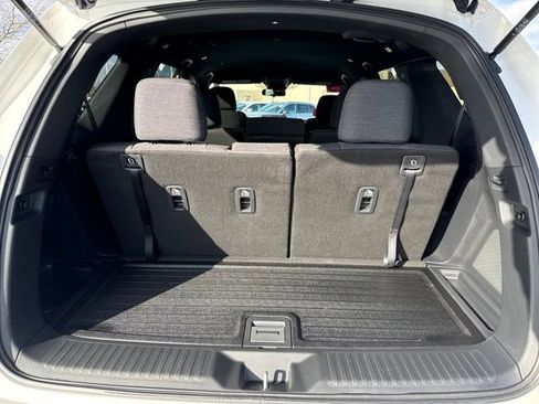 Certified 2025 Honda Pilot Sport image 48